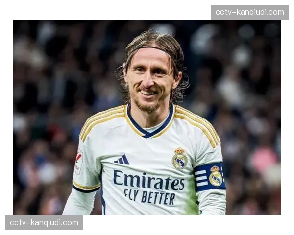 特写：37岁的莫德里奇在欧冠赛后独自加练，保持竞技状态